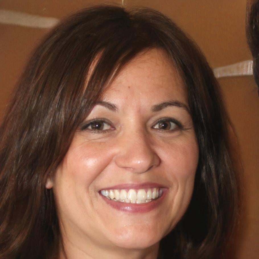Instructora especializada en formación virtual